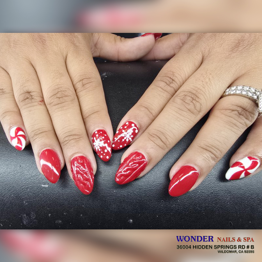 Christmas nail 2025
